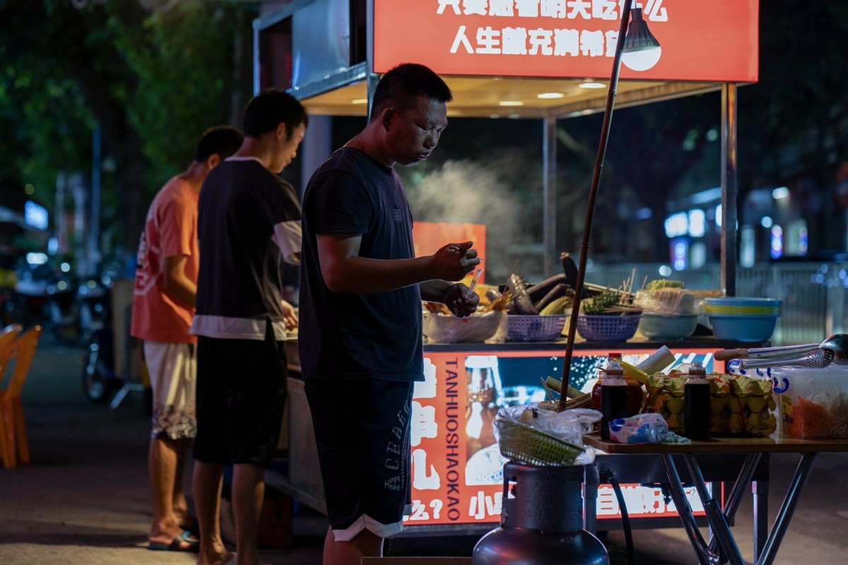 a7Rm4A+Zeiss Batis 85F1.8 ( 夜拍美食一条街 )试机镜