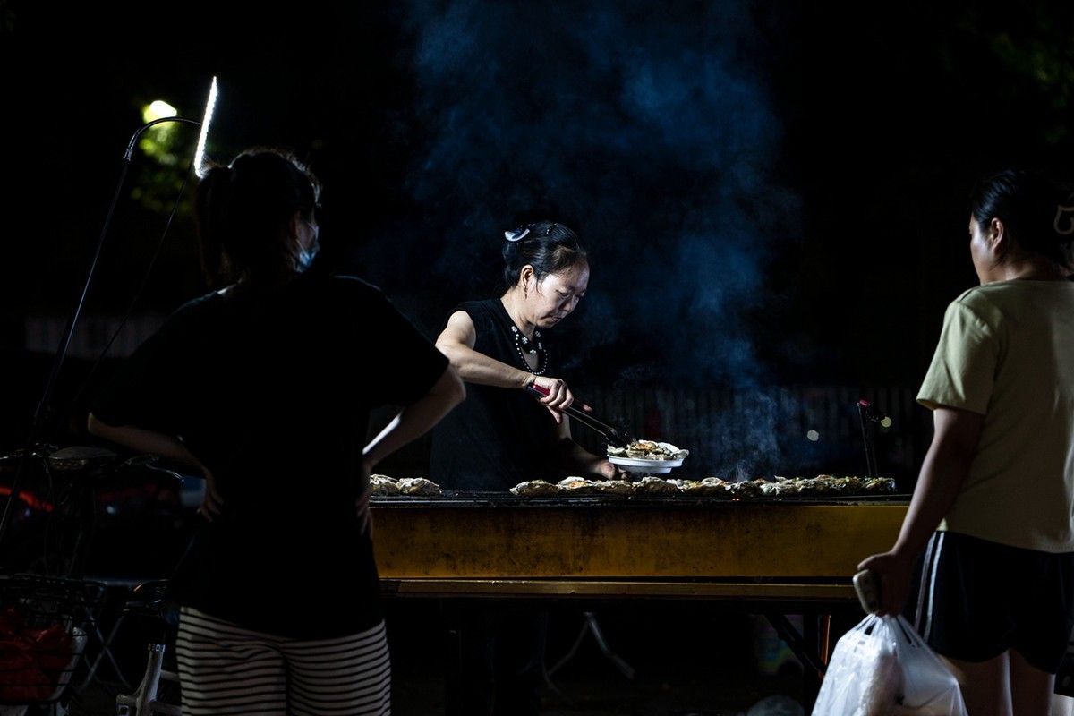 a7Rm4A+Zeiss Batis 85F1.8 ( 夜拍美食一条街 )试机镜