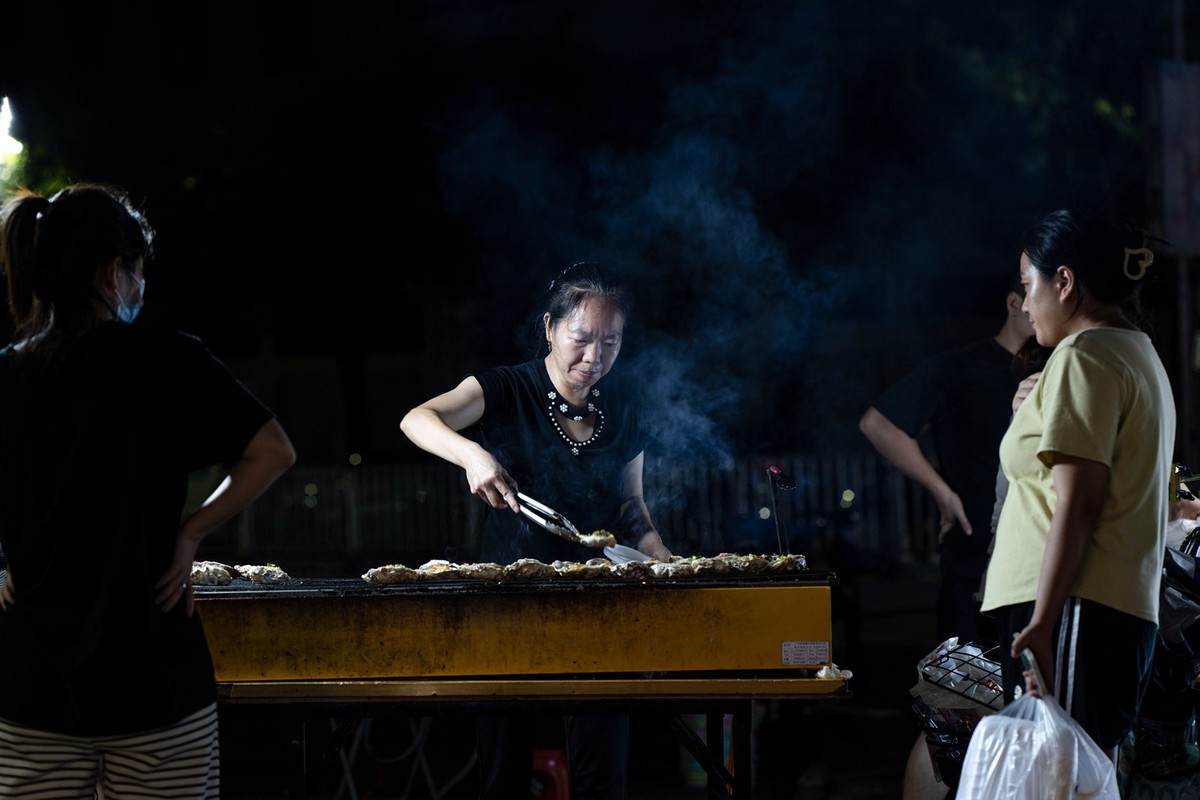 a7Rm4A+Zeiss Batis 85F1.8 ( 夜拍美食一条街 )试机镜