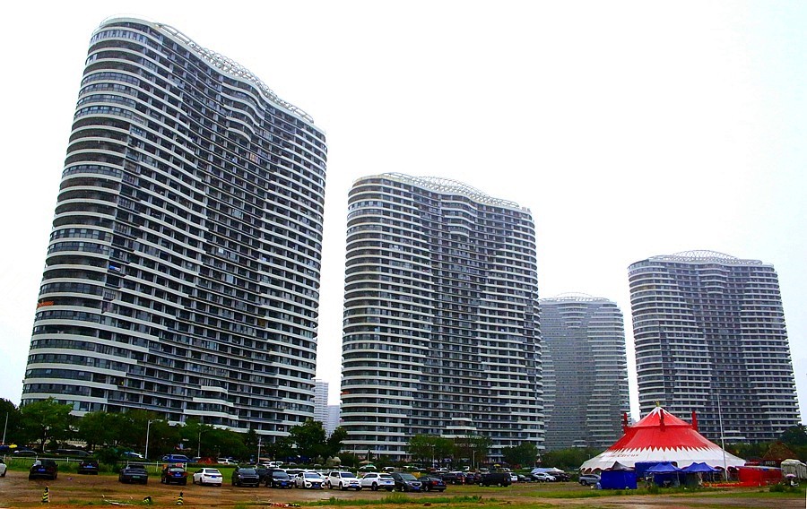 《不老松：纪实摄影》【大美河山系列报導】三游东戴河！ (41)香水湾浴场：周边海景房