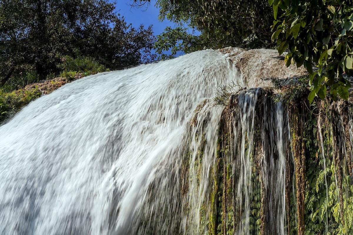 广西崇左《德天瀑布 》