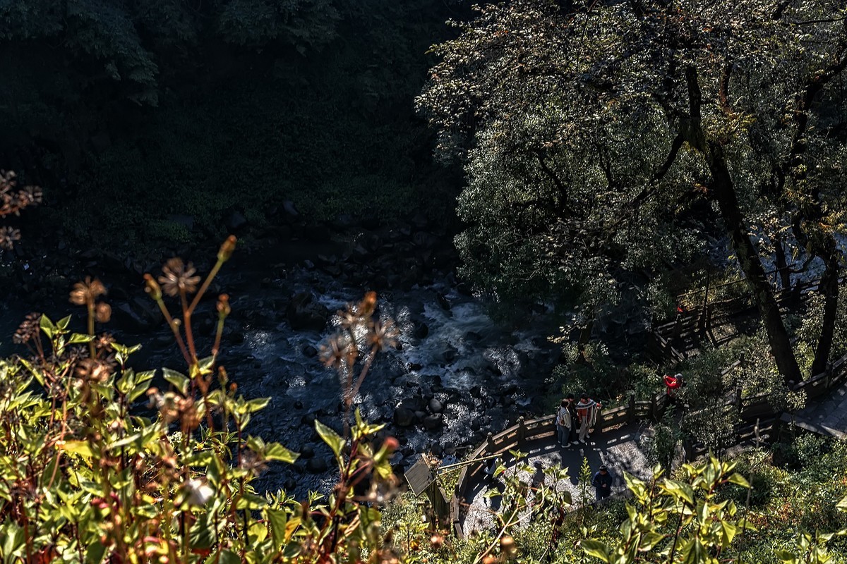 腾冲叠水河瀑布