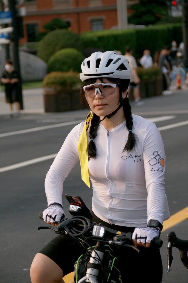骑车妹 ------ 2