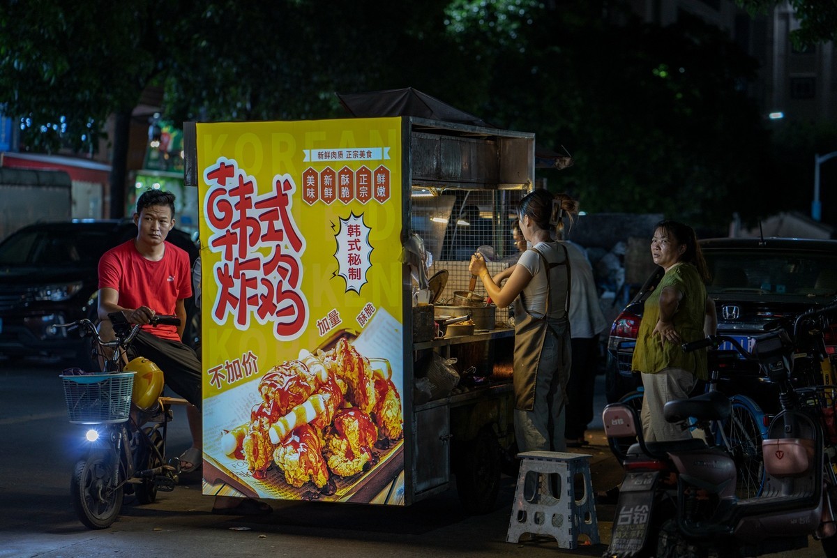 a7Rm4A+Zeiss Batis 85F1.8 ( 夜拍美食一条街 )试机镜