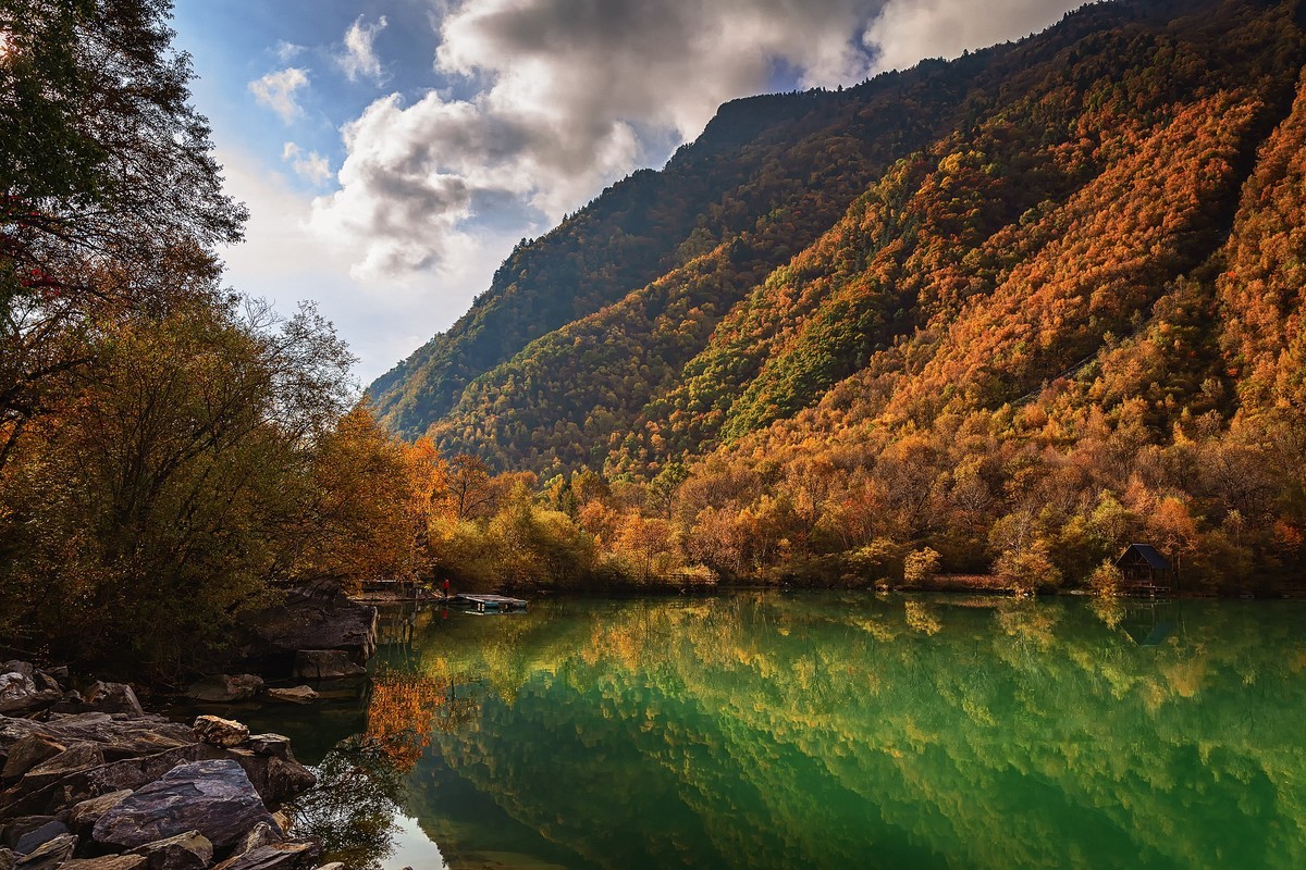 叠溪松坪沟上白腊海三