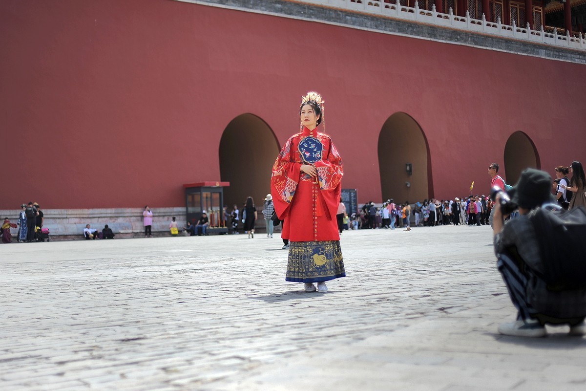 试用“人精”蹭拍的人像