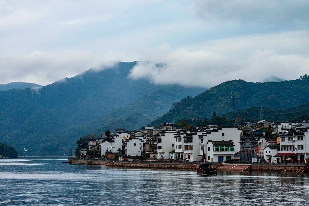 新安江十里画廊