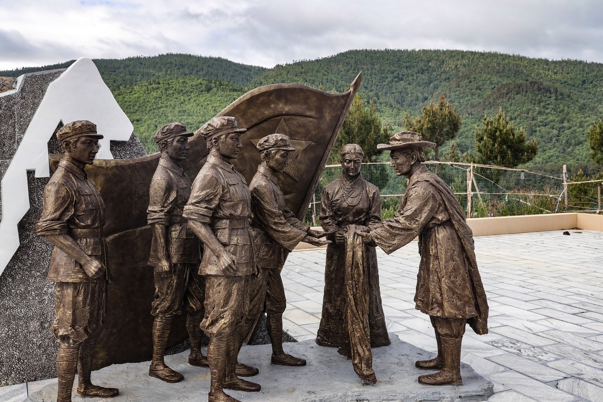 红.军.长.征到中旬