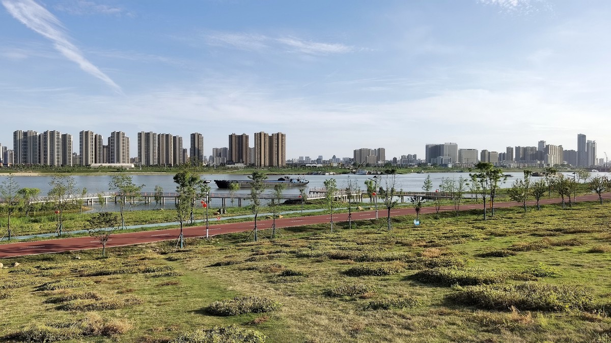 蚌埠淮河桥北岸边