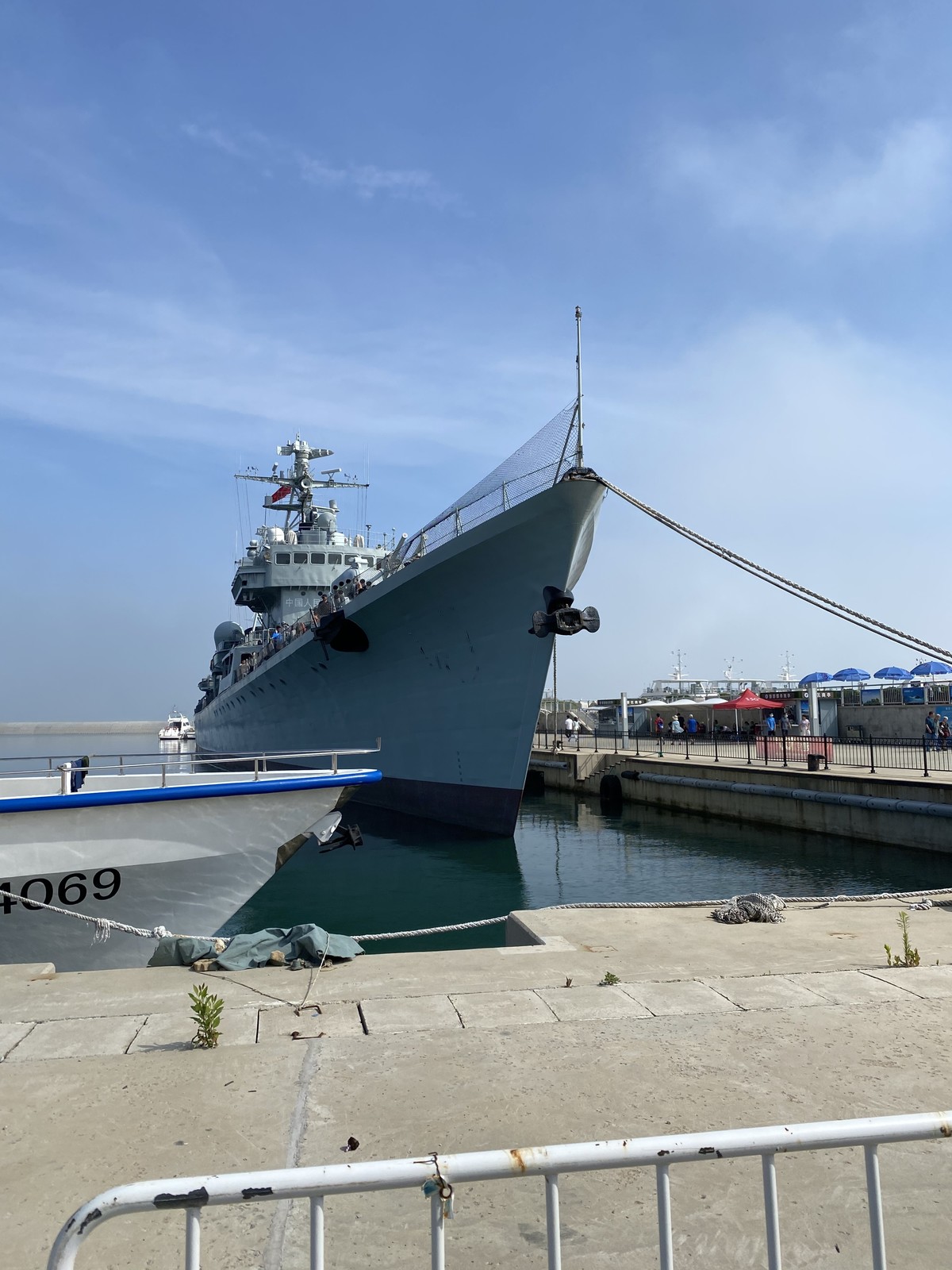 参观海军驱逐舰