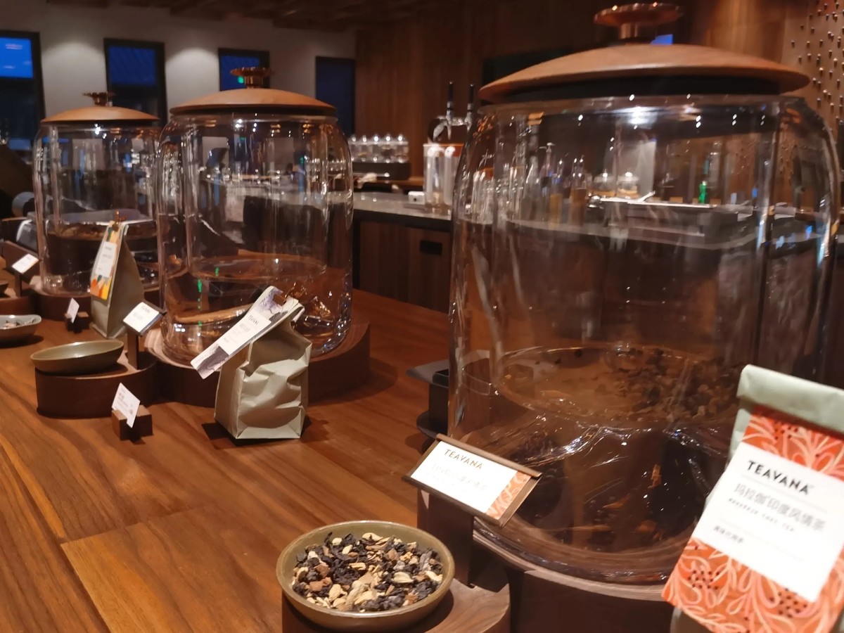 2022-11-2 带你去北京最大的星巴克喝咖啡店