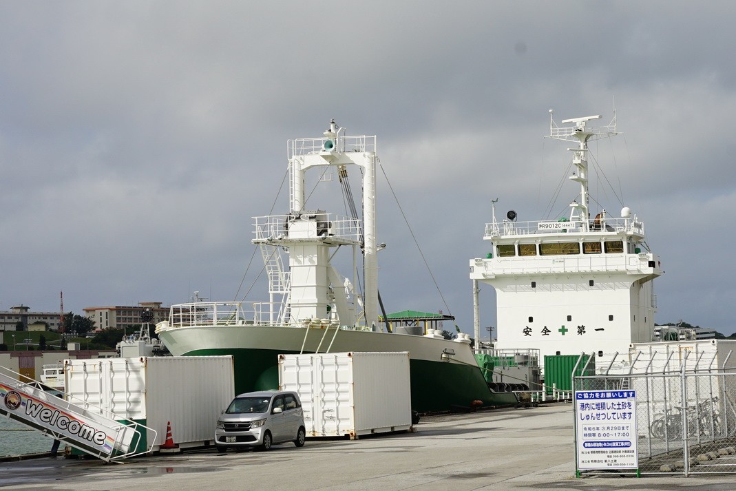 2023-12-28 定焦拍清楚飞机降落不容易