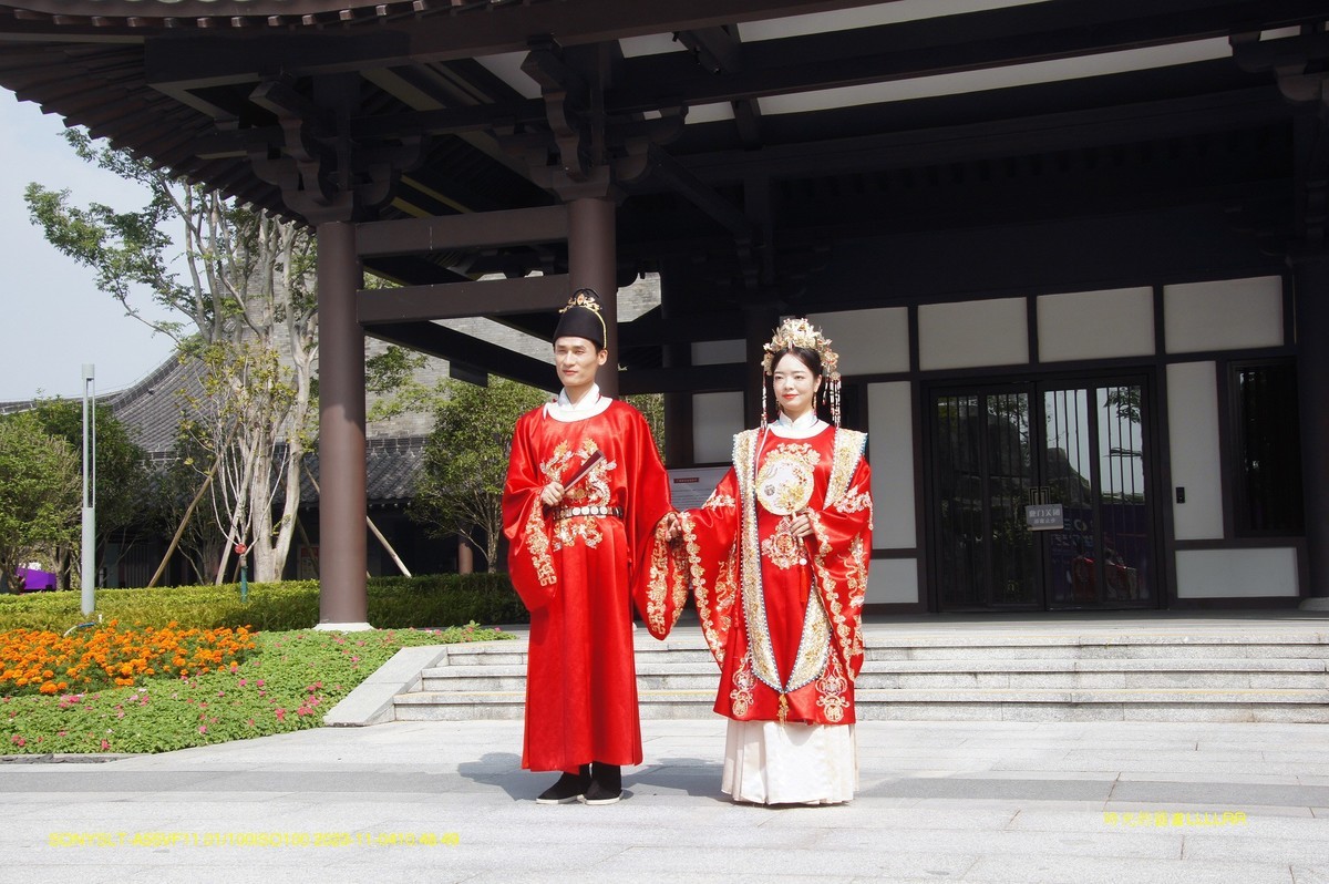 参观  广州文化新馆