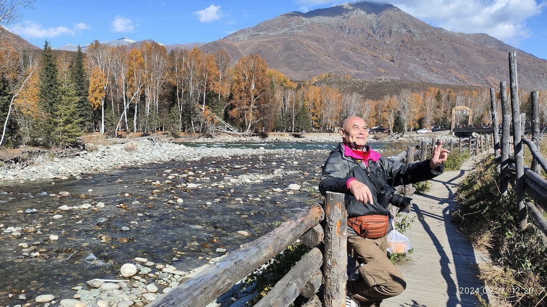 中国第八个摄影创作基地；禾木图瓦村       周鸣天