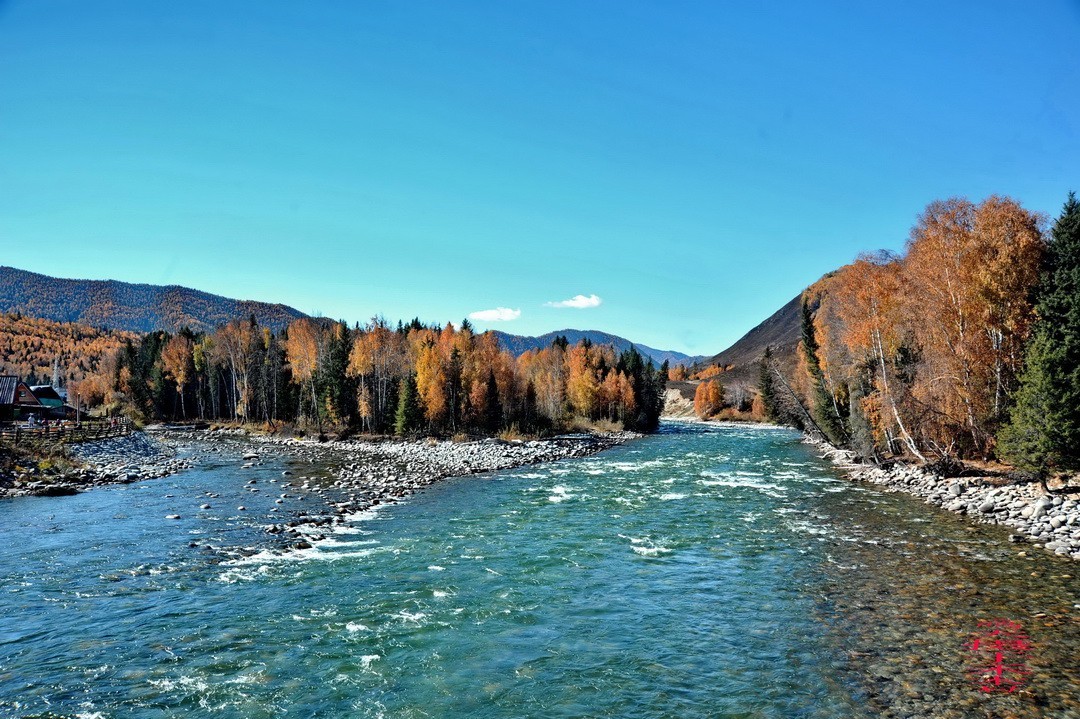 中国第八个摄影创作基地；禾木图瓦村       周鸣天