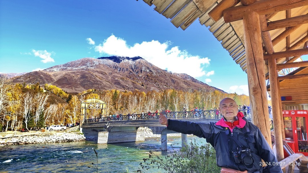 中国第八个摄影创作基地；禾木图瓦村       周鸣天