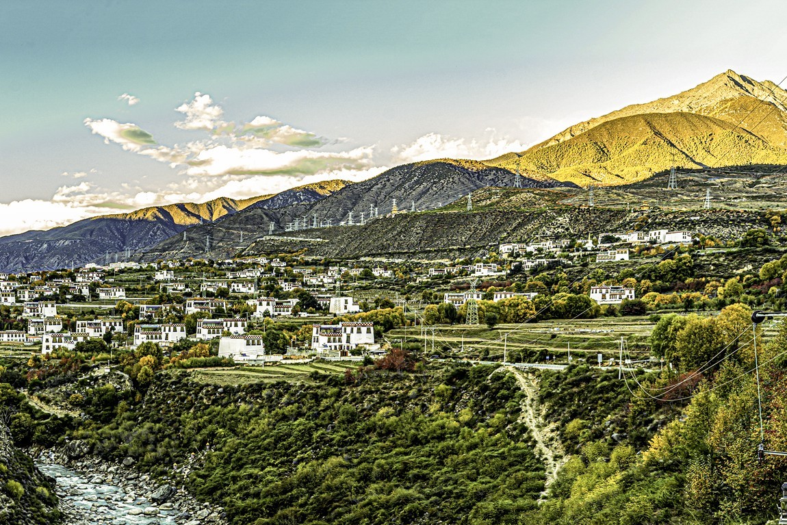 行走在318国道--甘孜--乡城县青德镇【16】