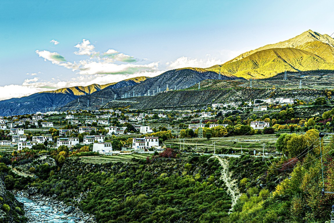 行走在318国道--甘孜--乡城县青德镇【16】