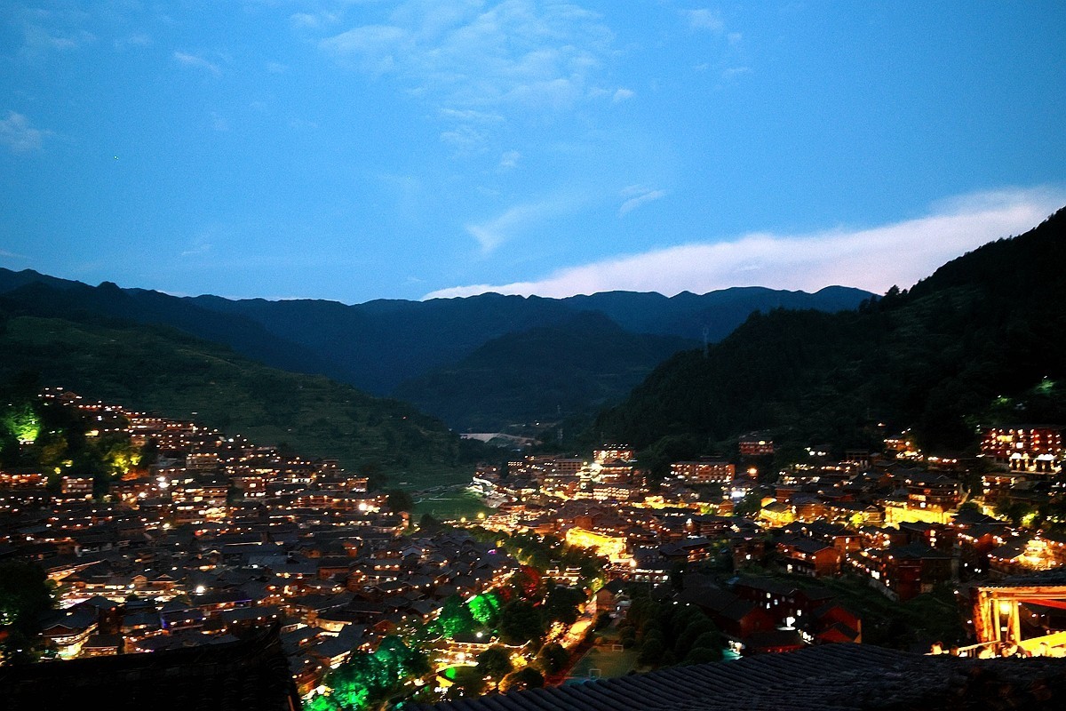 (高感拍攝)——西江千戶苗寨夜景