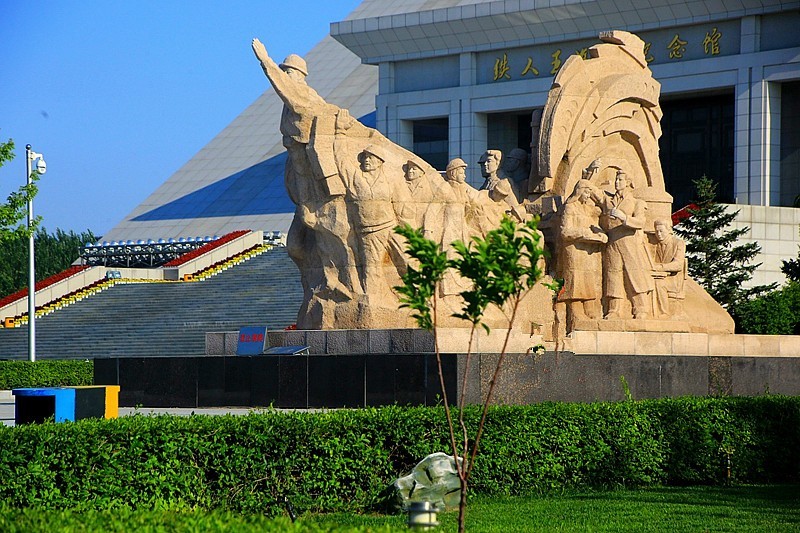 《不老松：纪实摄影》驰骋呼伦贝尔之大庆片！大庆铁人广场！(1)