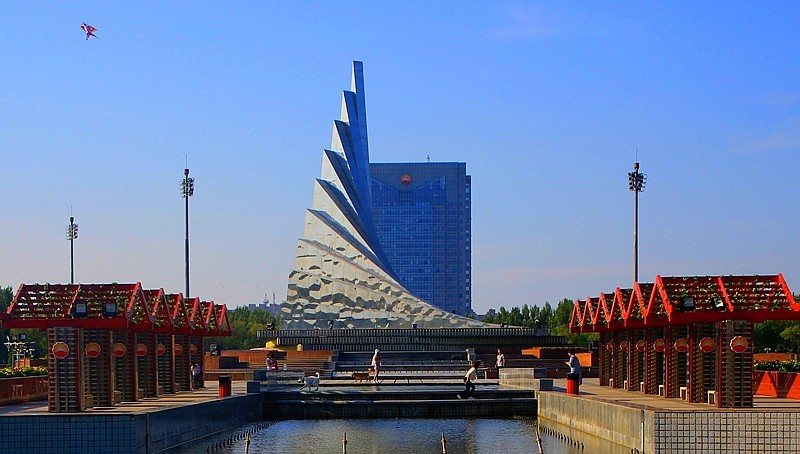 《不老松：纪实摄影》驰骋呼伦贝尔之大庆片！大庆铁人广场！(1)