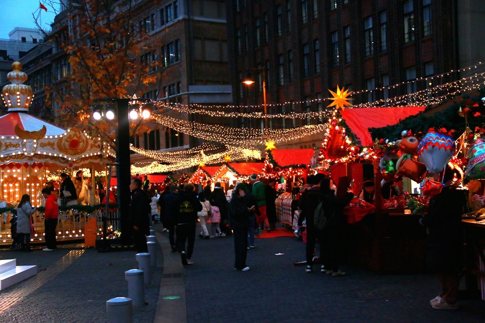 行行摄摄圣诞市集