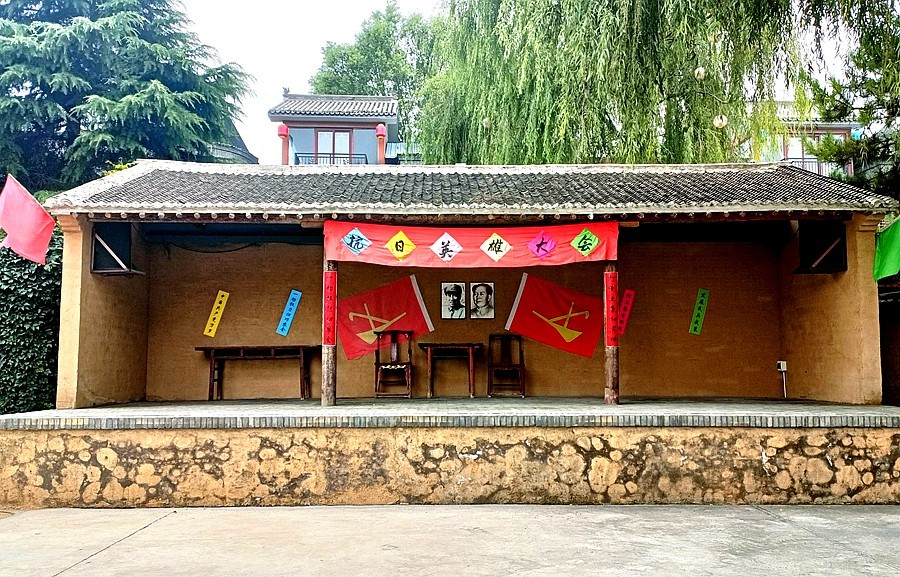 《不老松：纪实摄影》【大美河山系列报導】晋豫游摄：六尺巷打铁花！ (2)