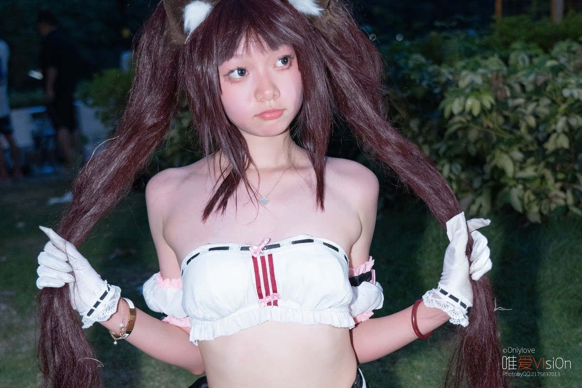 【巧克力喵喵：赛车服】-可爱的大眼睛