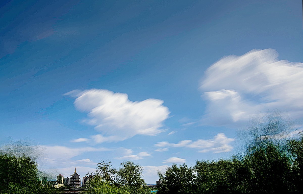 蓝天白云狂想曲