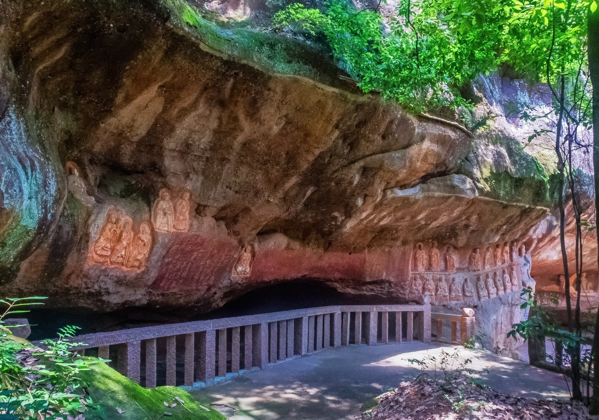 江南第一石窟通天岩