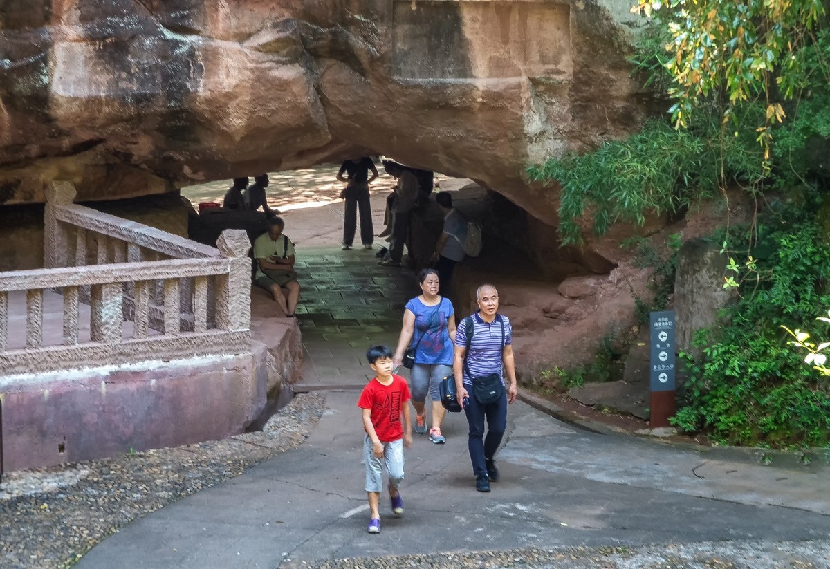 江南第一石窟通天岩