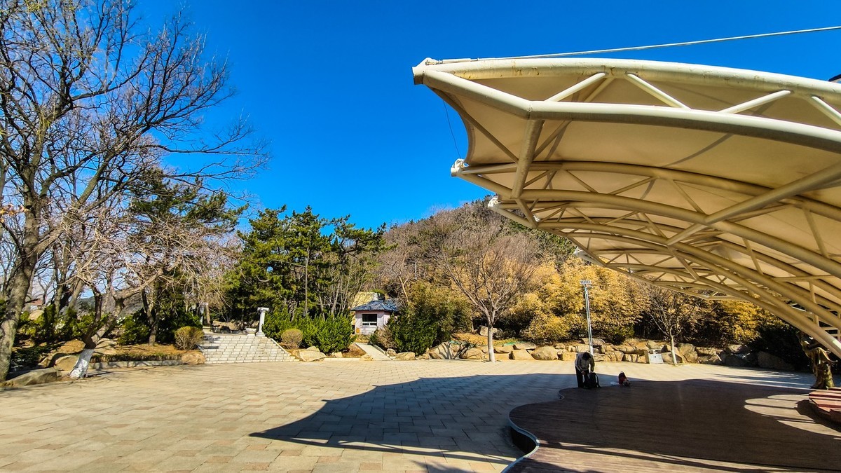 大 连 的 海 ------ 燕 窝 岭 （ 二 ）