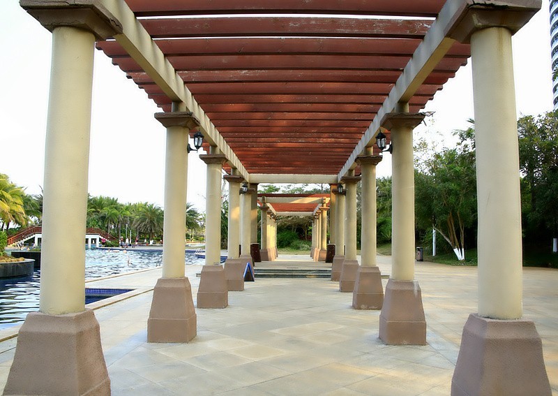 《不老松：忆海南游记》(21)长島蓝湾泳池美景！