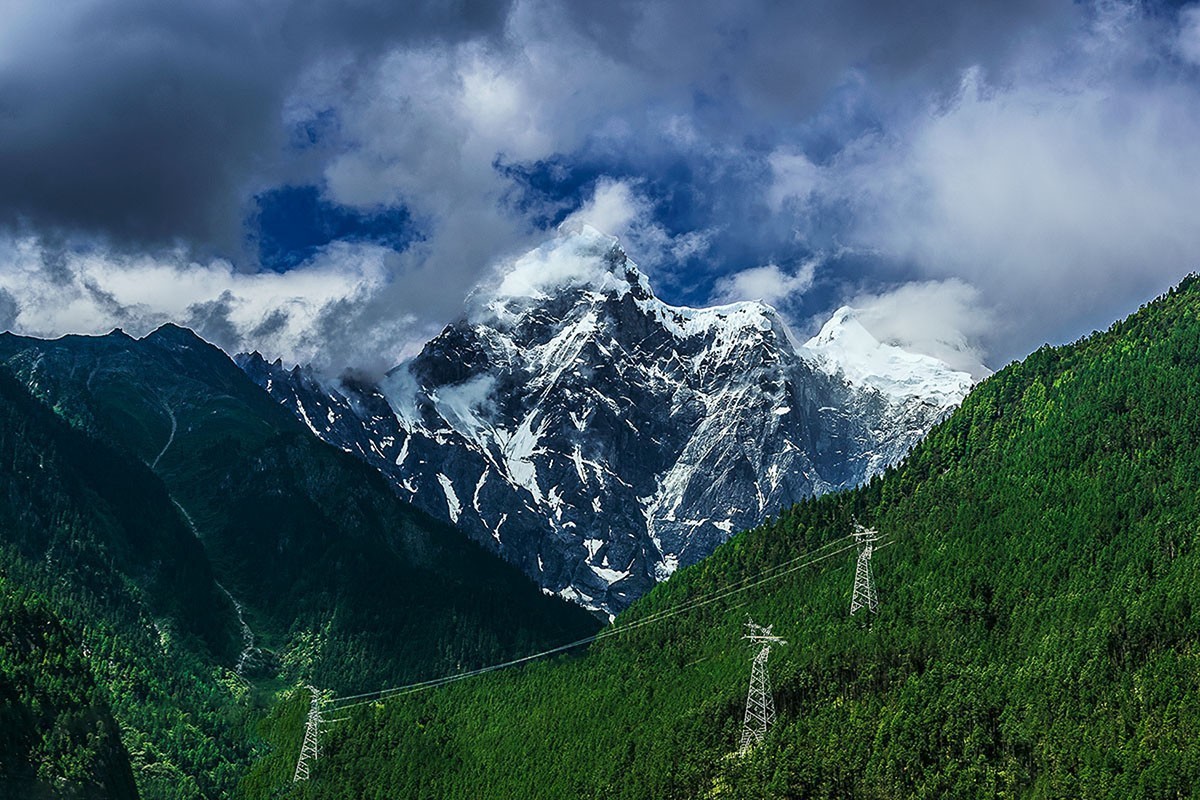 路边停车看风景       318线八宿到通麦片段