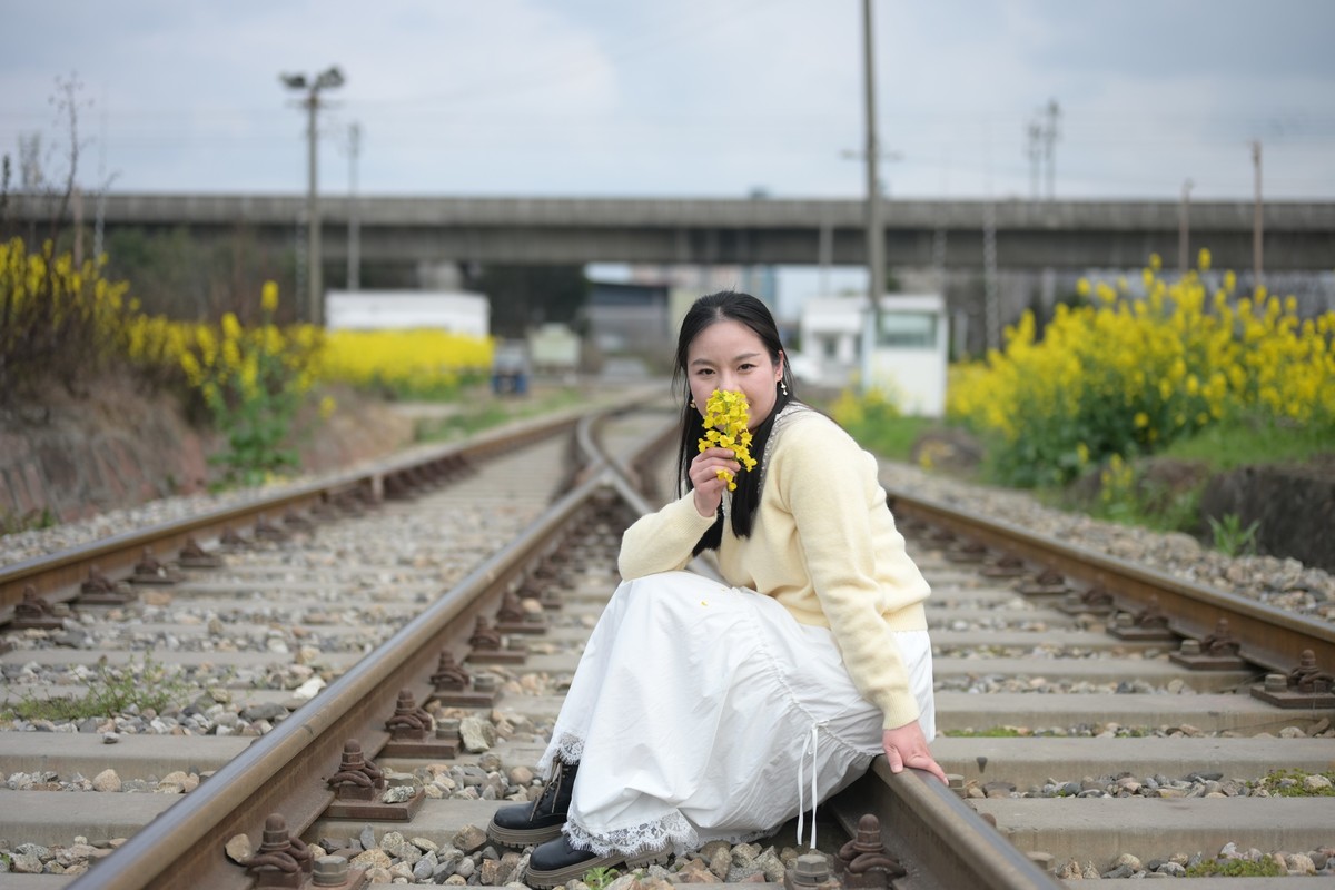 Z63+50mm 1.8S油菜花妹妹