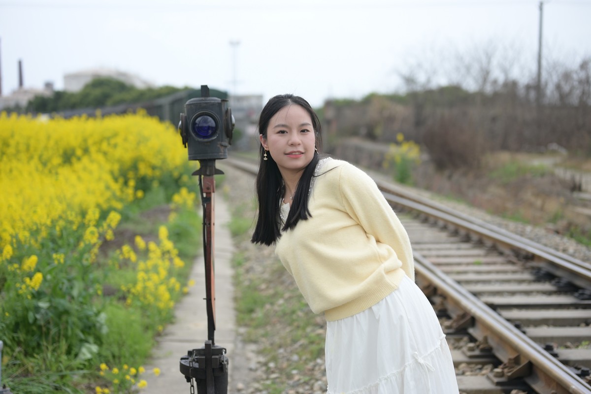 Z63+50mm 1.8S油菜花妹妹