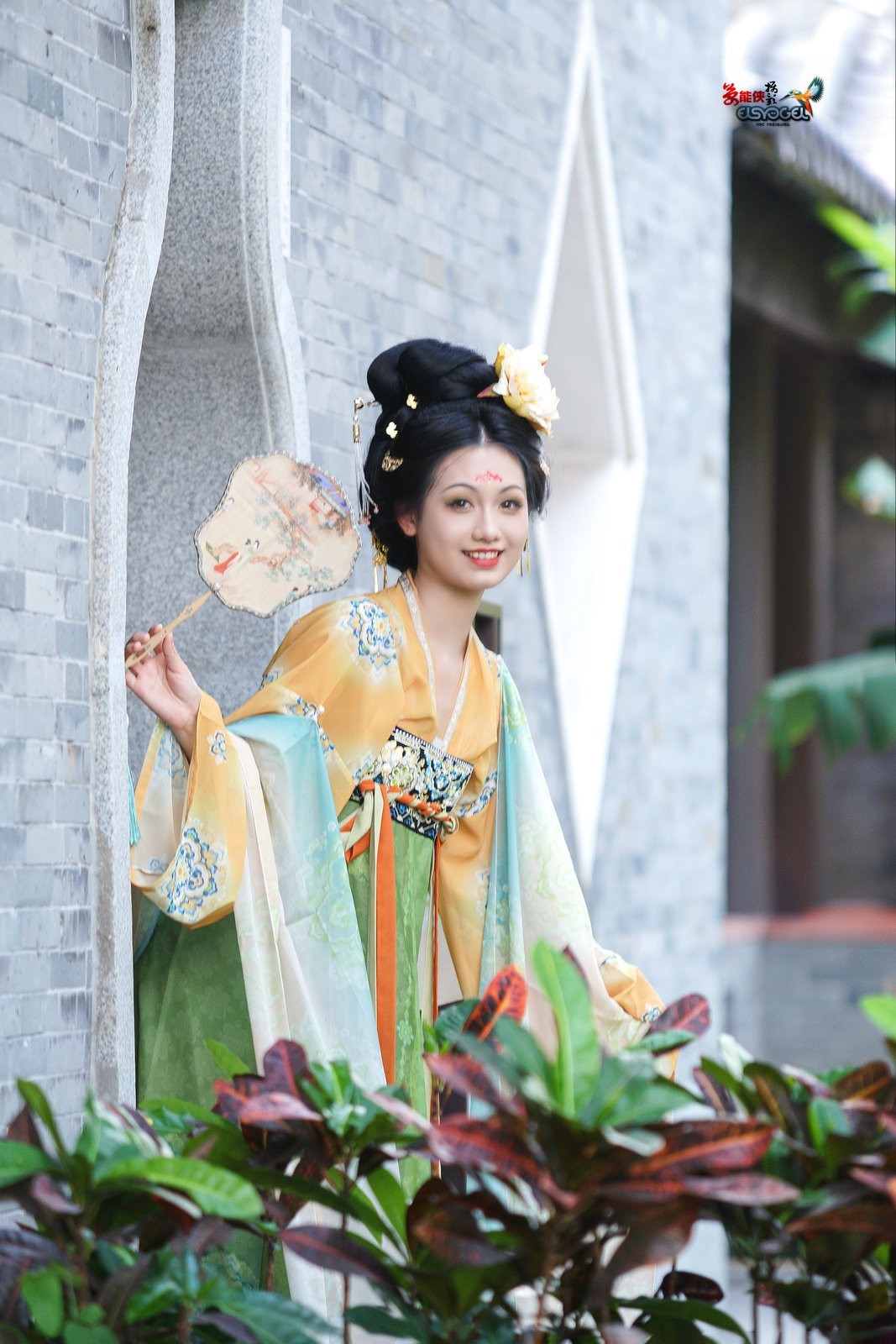 【瓶中花】---小覔