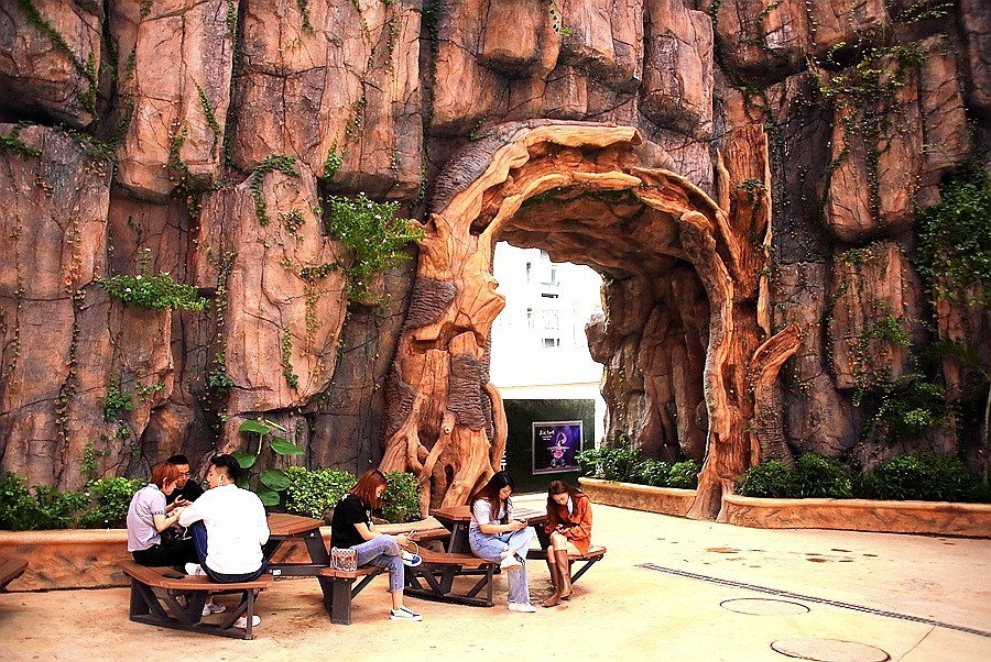 《不老松：忆海南游记》三亚千古情景区礼品商店！