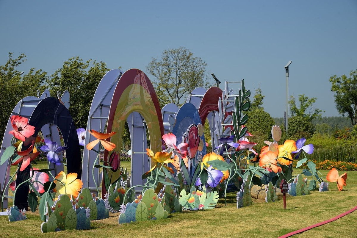 [  人  文  风  光  ]