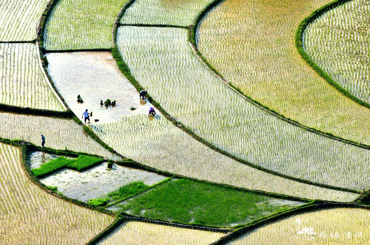 贵州省、安龙县境内风光图片。这里是南明永历皇帝住过的皇城，晚清重