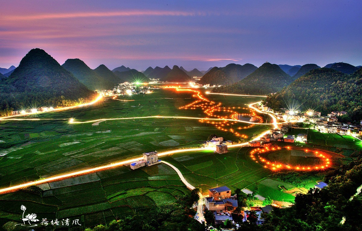 贵州省、安龙县境内风光图片。这里是南明永历皇帝住过的皇城，晚清重