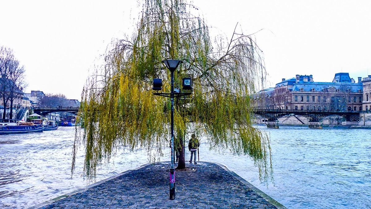 塞纳河景（巴黎）