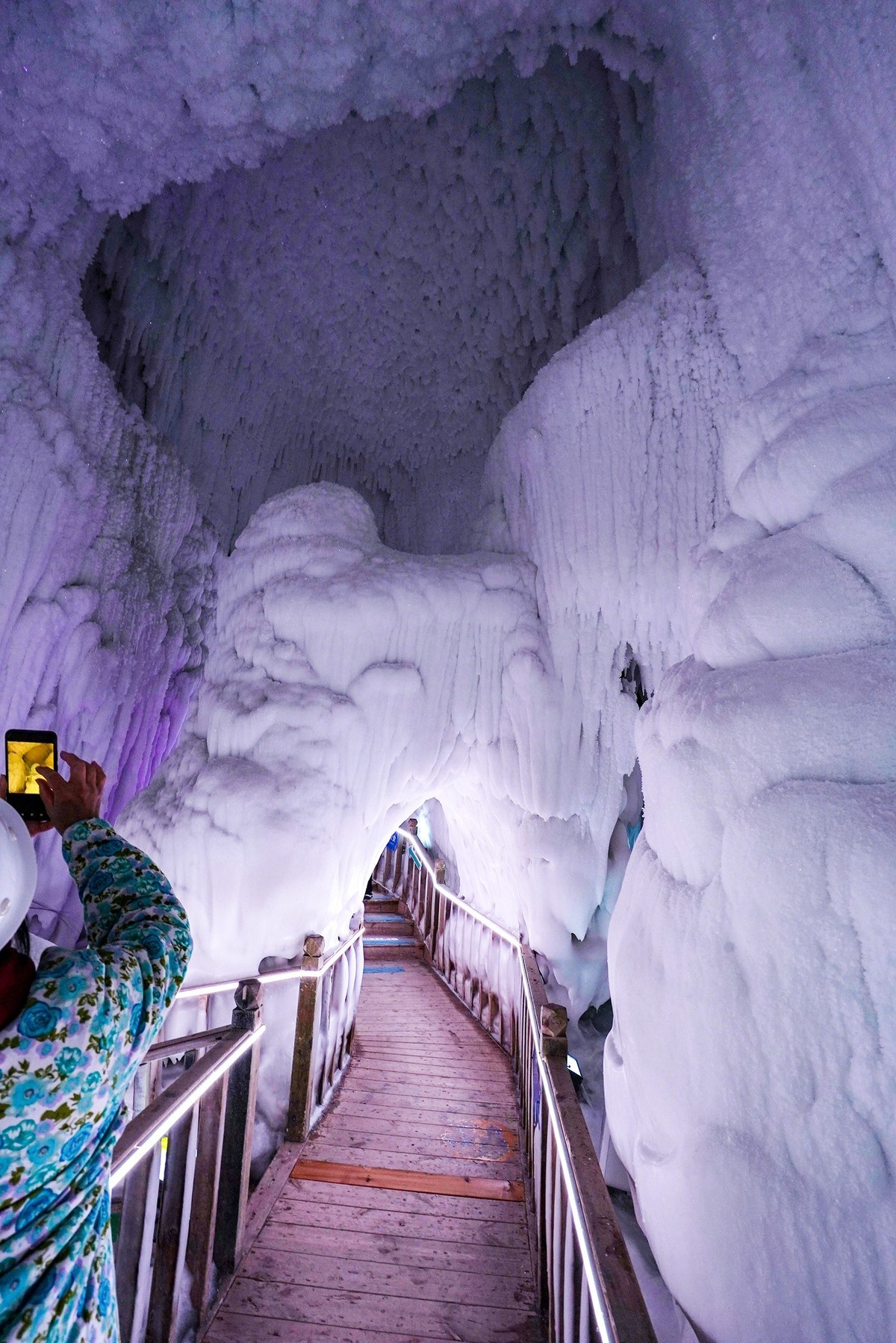 三百万年冰洞奇观-2