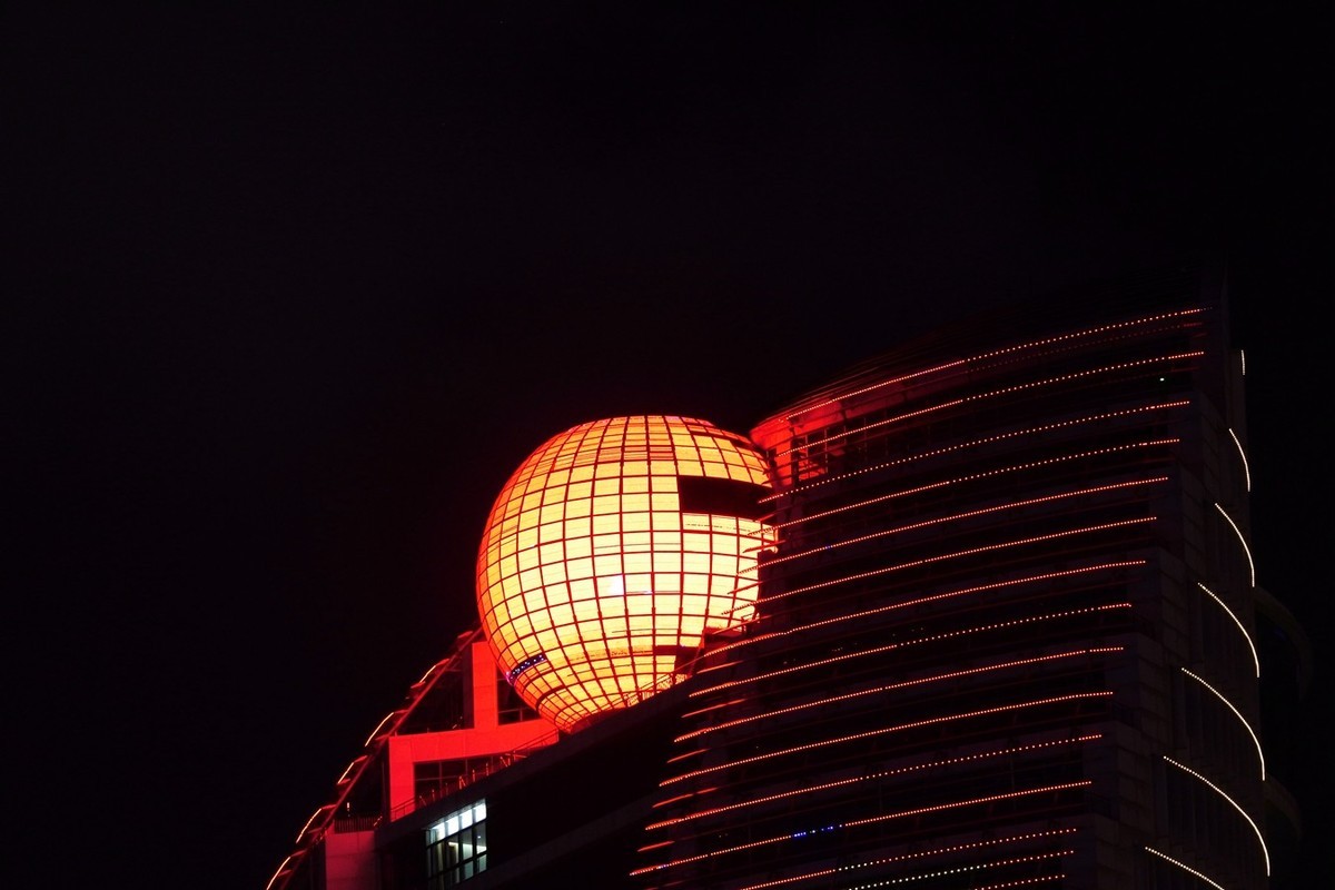 小小龙炮射月轰楼，震天动地！！