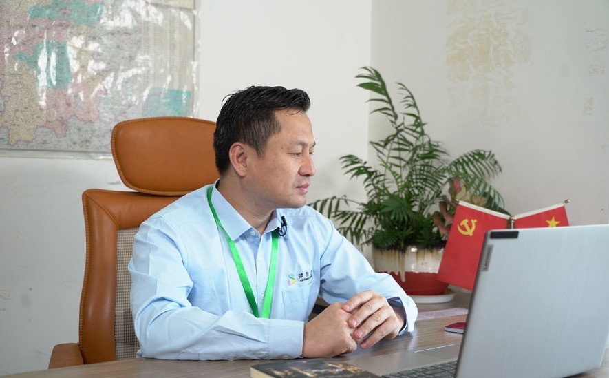 李亮_打造5A级的两山一湖