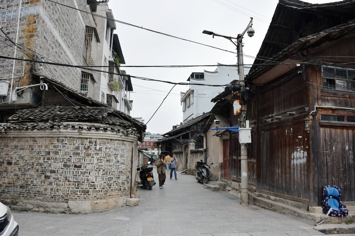 2023国庆 湘桂黔（39）黔东南指路碑