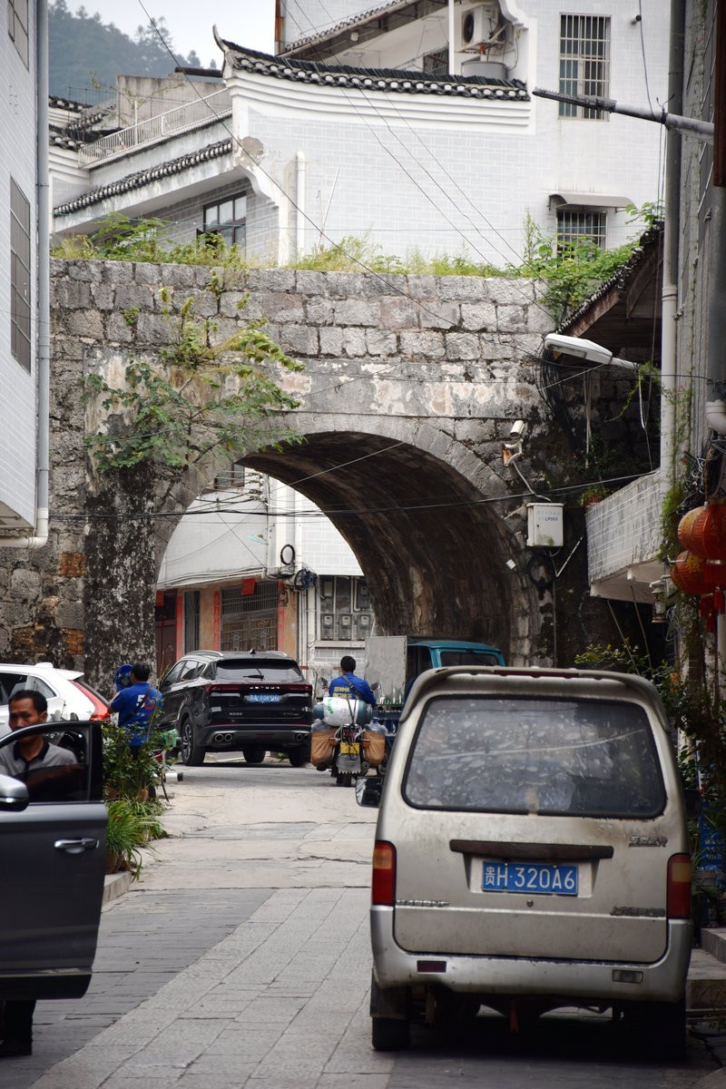 2023国庆 湘桂黔（39）黔东南指路碑