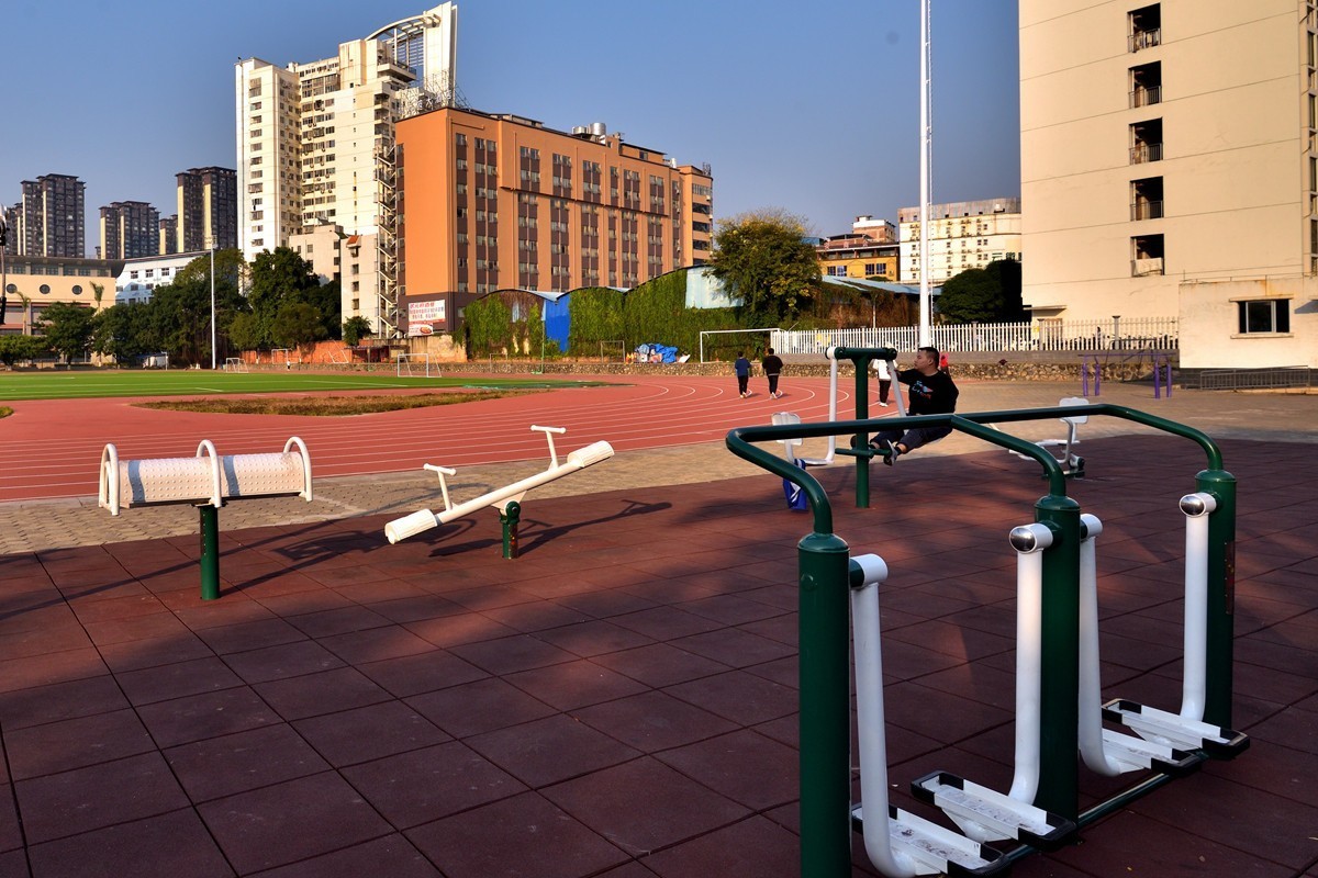 大学运动场1