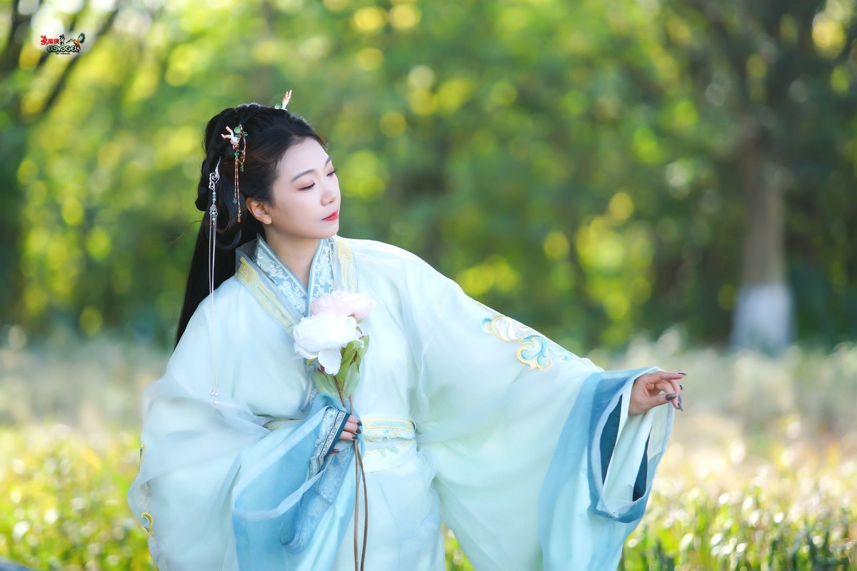 【林中倩影】--- 丸子