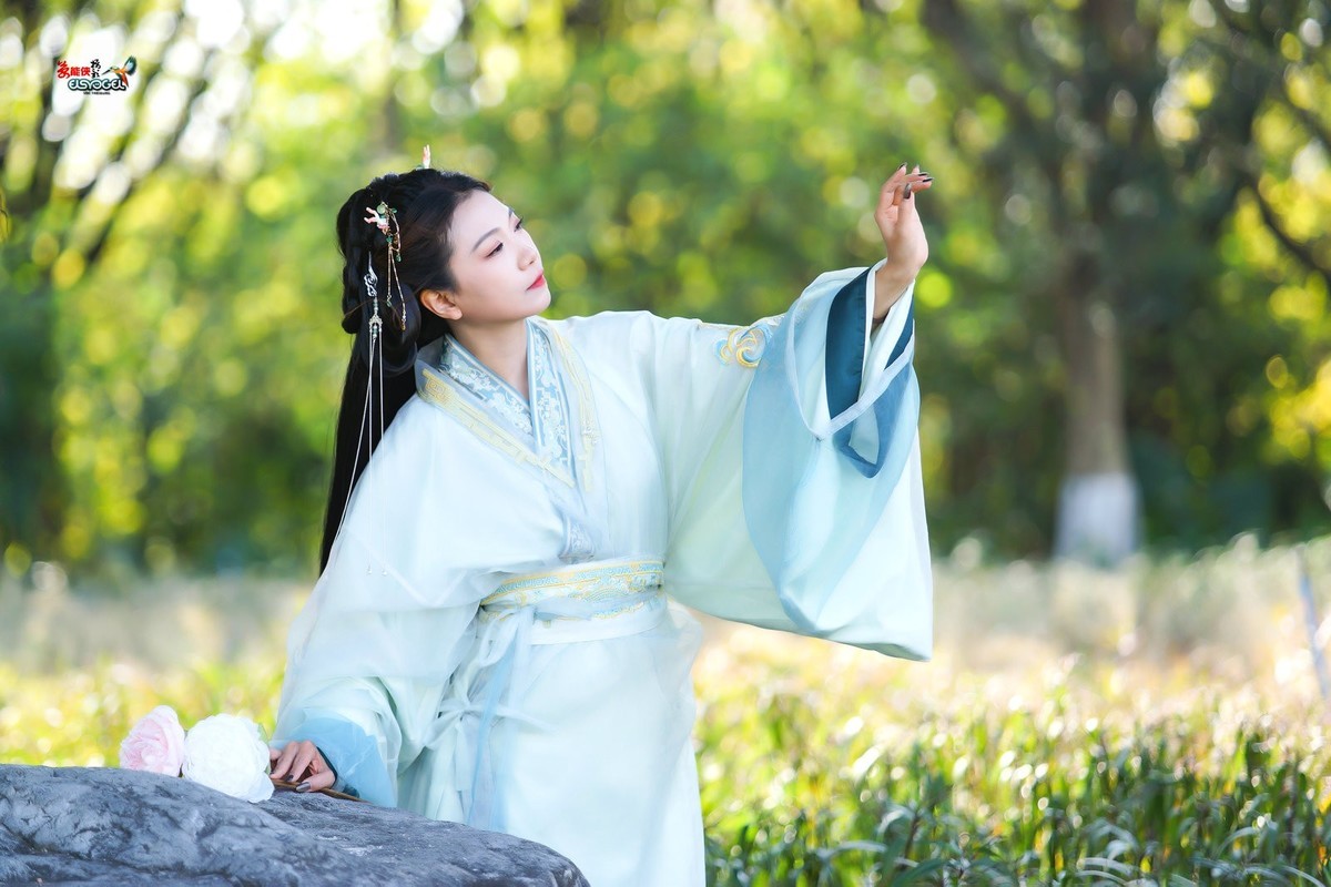 【林中倩影】--- 丸子